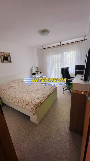 Casa Insiruita Apartament 3 camere P+1 cu 250 mp Teren Scara Interioara Mobilat