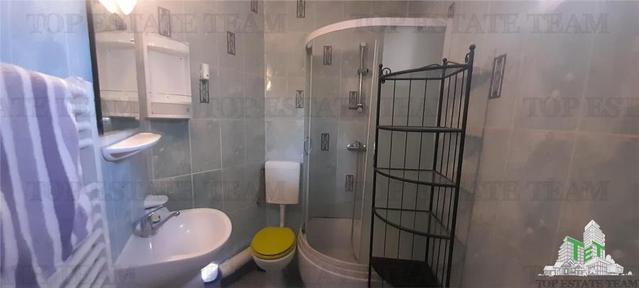 Unirii Marasesti apartament  in vila etaj 1/2