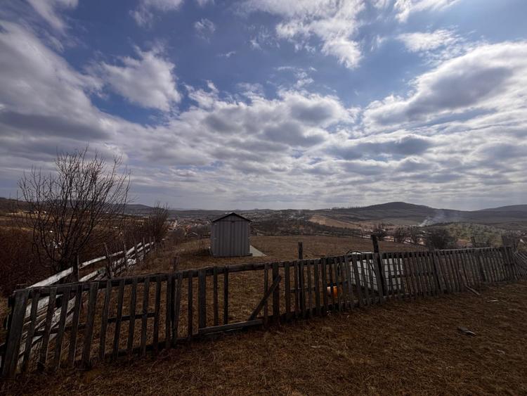 Teren extravilan în suprafață de 3500 mp, situat în zona Sigmir