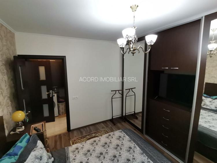 3 camere de inchiriat Tomis II - 17