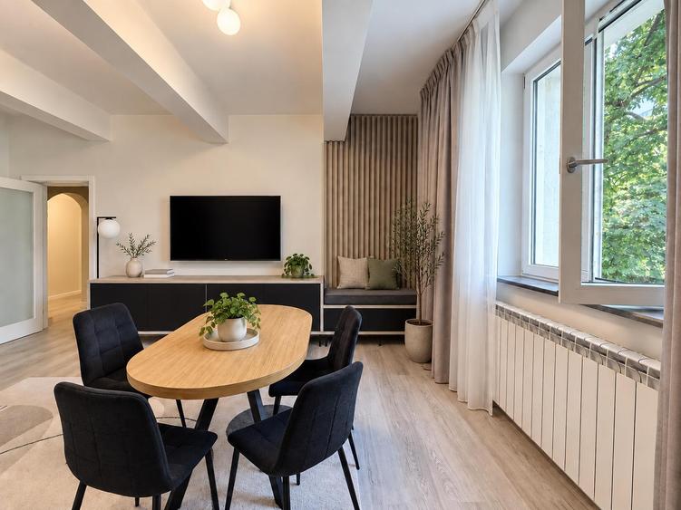 Vanzare 3 camere Vatra luminoasa| 92 mp + boxă| Renovare integrală