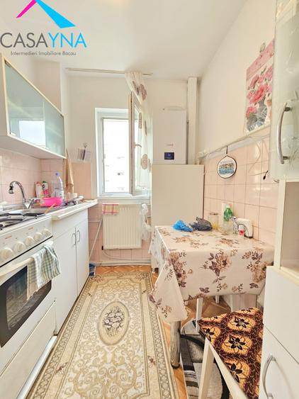 3 Camere Zona Mioritei ( Costache Negri), etaj 2.