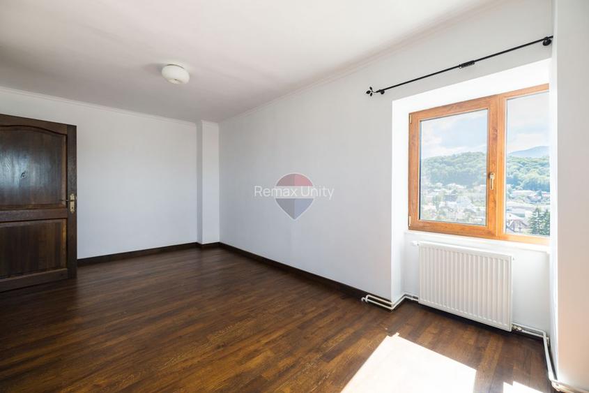 Apartament 5 camere de închiriat| Zona 15 Noiembrie |Vedere panoramica - 15