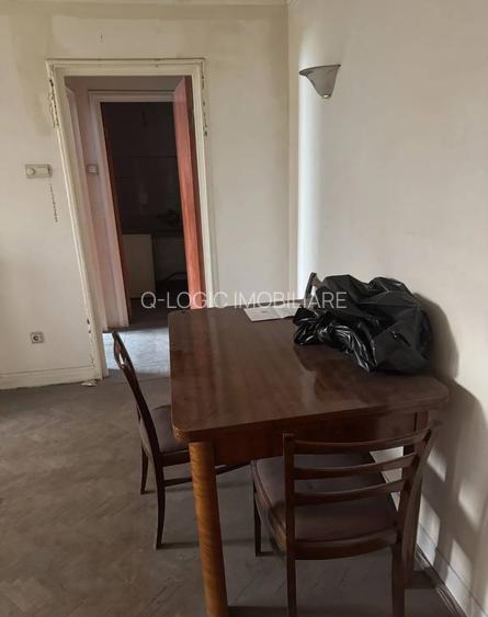 Apartament 2 camere liber la vanzare zona Piata Dacia