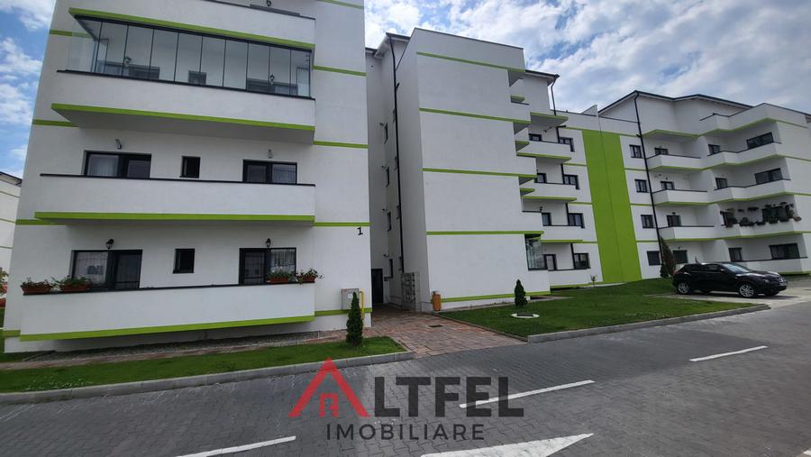 Apartament 2 camere etaj cu loc de parcare de inchiriat str Deventer