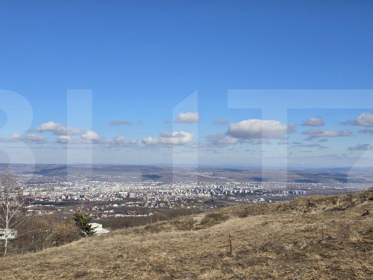 Teren intravilan 4000 mp | Panoramă superbă | Lângă statia meteo