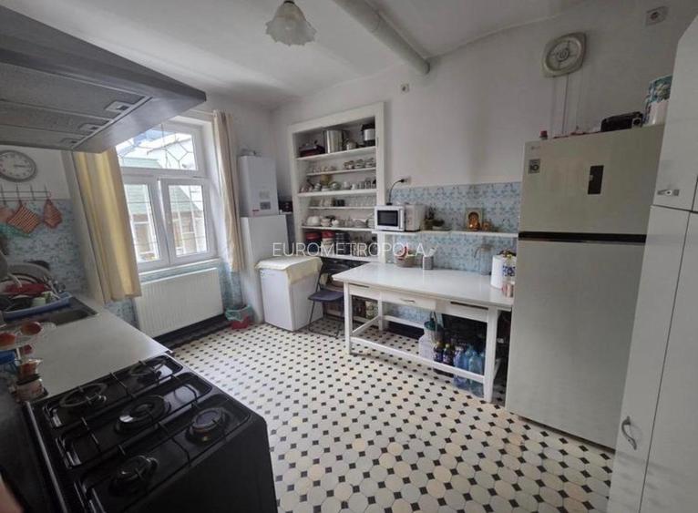 Casa cu  teren de 1000mp Dacia - 11