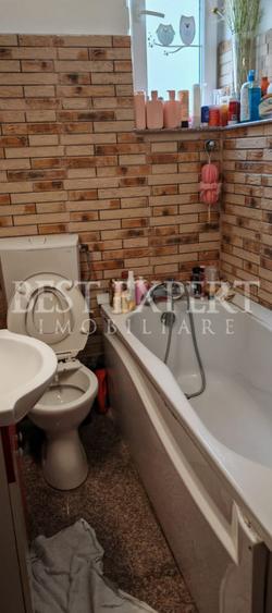 Apartament 5 Camere |Terasa Generoasa | Garaj +Parte subsol