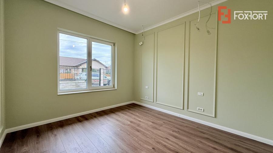 Duplex cu 3 camere si teren de 322 mp, toate utilitatile zona Mosnita Noua