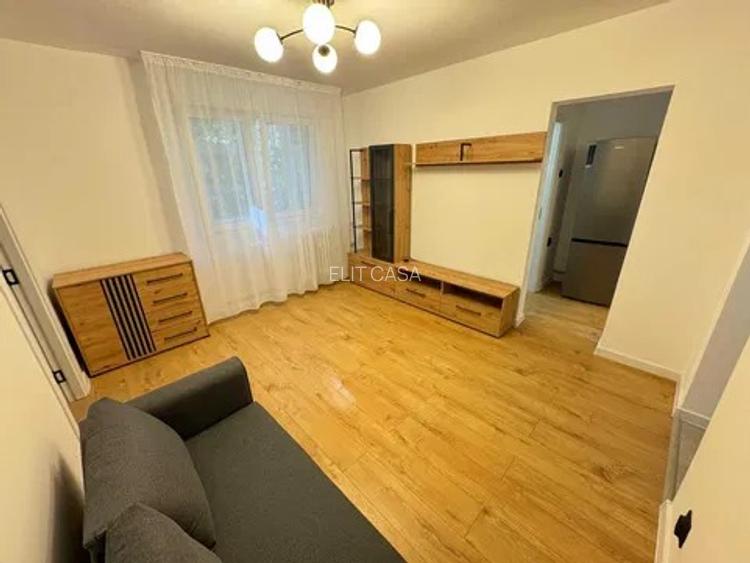 Apartament cu 2 camere, zona Tatarasi Flora - 2