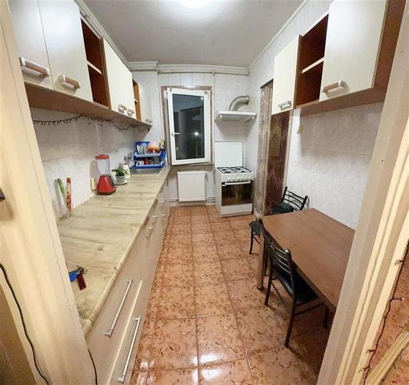 Apartament 2 camere  etaj intermediar Astra- Saturn
