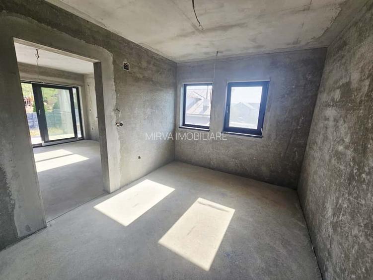 Vilă luminoasă, 4 camere, cu teren generos – Com. Plopu - 43