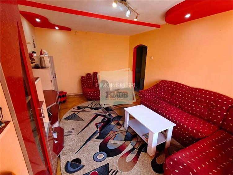 Apartament 4 camere 79mp | 2 balcoane | 2 bai | pivnita | zona Turnisor - 2