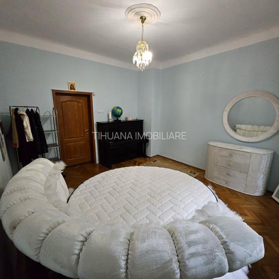 Casa de vanzare - Central(Bulevardul Castanilor) - 13