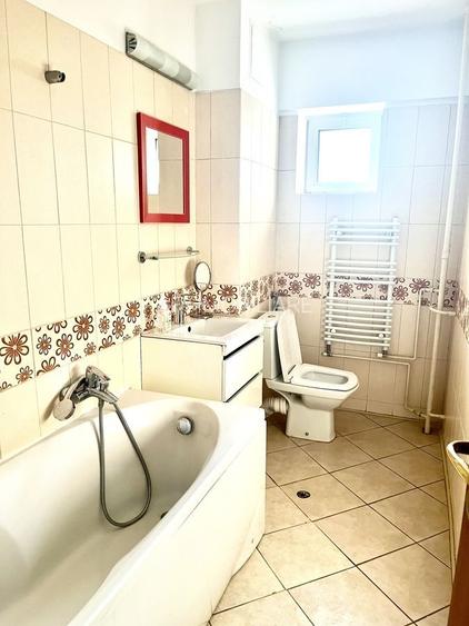 De vanzare Apartament 4 camere, ULTRACENTRAL,Piata Victoriei, sector 1 - 7