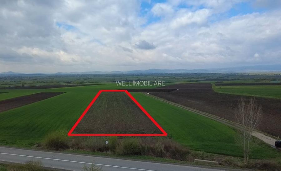 Teren intravilan de vânzare în Bicfalău! - 2