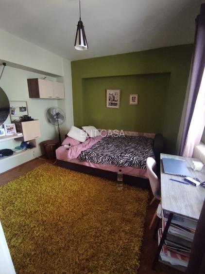 Apartament cu 2 camere decomandat, etajul 3/4, zona Nicolina - 3