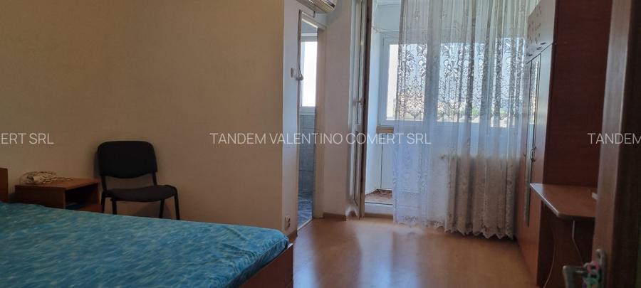 Titan , 5 munte Piata Trapezului - 8