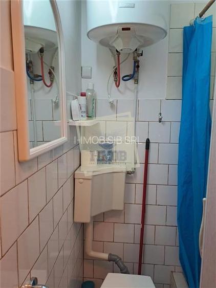 Garsoniera 25 mp etaj 2 zona Henri Coanda - 4