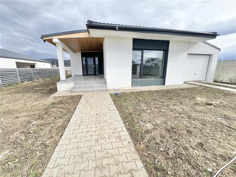 Casa individuala Cristian incalzire in pardoseala si garaj - 27