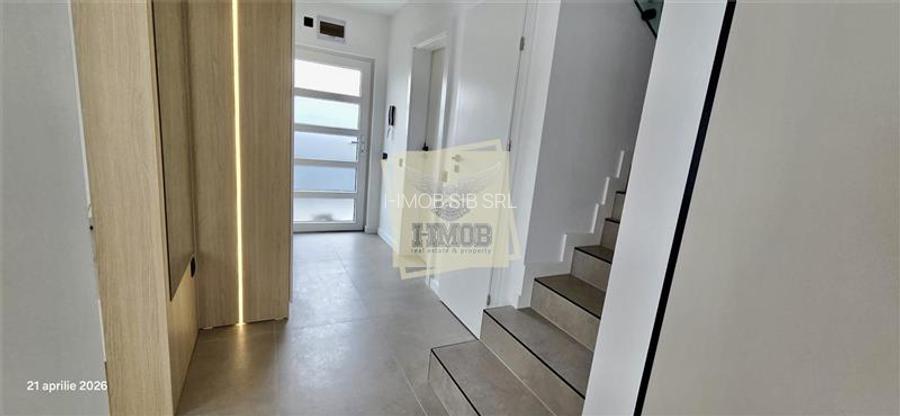 Casa de lux cu 4 camere 2 bai balcon 2 parcari in Selimbar - 15