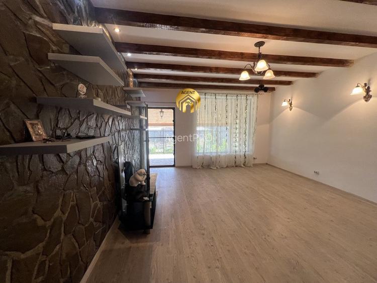 Doua vile individuale in aceeasi curte - 550mp teren - 17