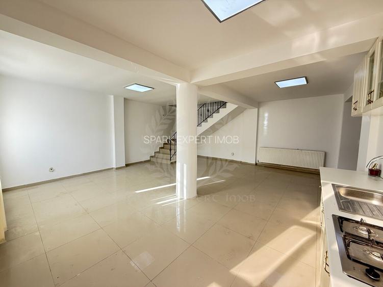 Spatiu Comercial/Birouri/Clinica, 7 Camere, zona Bulevardul Castanilor, Ploiești - 2