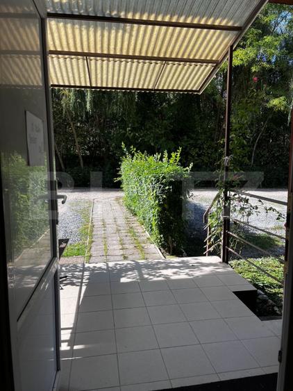 Apartament 3 camere 53 mp , 2 parcari, curte  - 14