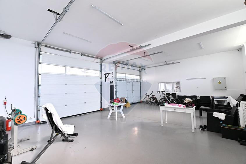 Proprietate premium în Filiași, locuință de lux cu spații comerciale - 33