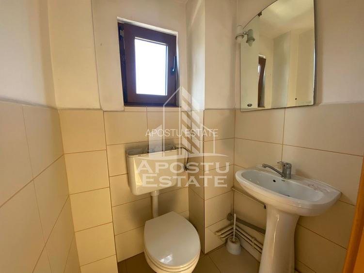 Casa partial mobilata, curte proprie,  zona Lunei - 26