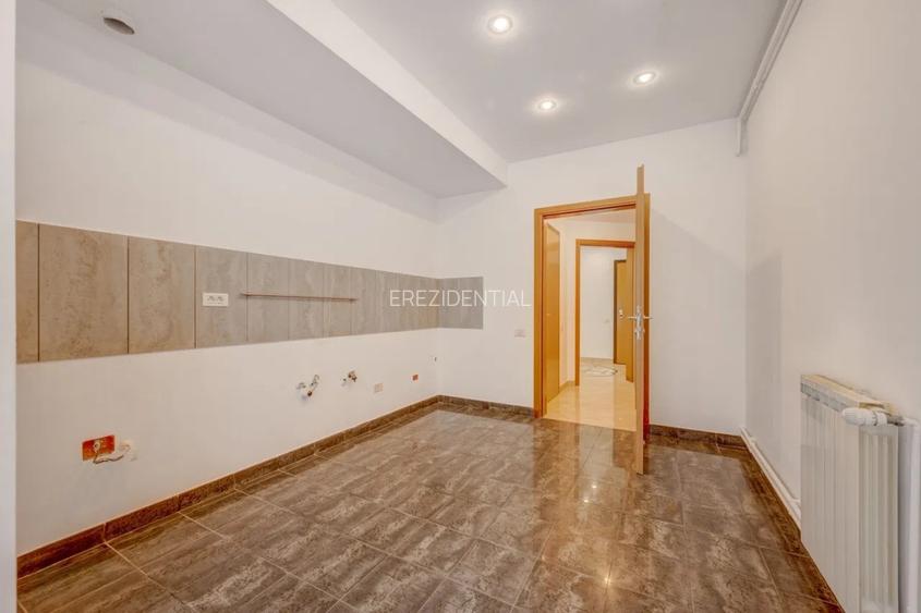 Apartament - 4 camere- parcare subterna- zona Primaverii - 7