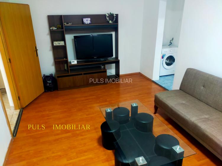 City Park : Apartament 3 camere,două holuri,etaj 2, gaze, balcon generos - 8