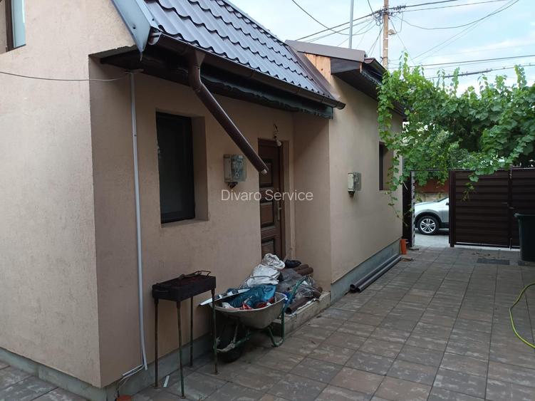 Vanzare proprietate cu doua case si intrari separate curte Giulesti - 17