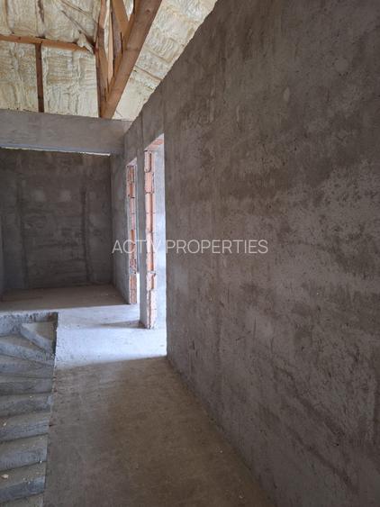 Duplex 2025,su 150mp, 4 dormitoare,living,3 bai,bucatarie,teren 300mp,2 parcari - 14