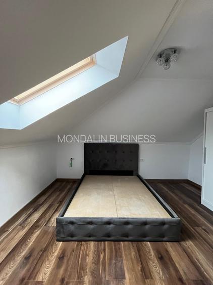 Casă cu 7 camere, 4 băi, 265 mp utili, P+M, Oradea. - 16