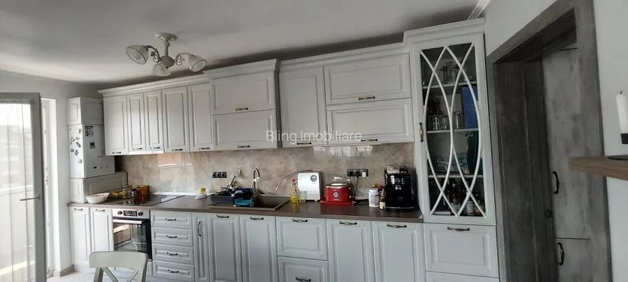 Apartament cu 3 camere,72 mp, zona Eroilor - 4