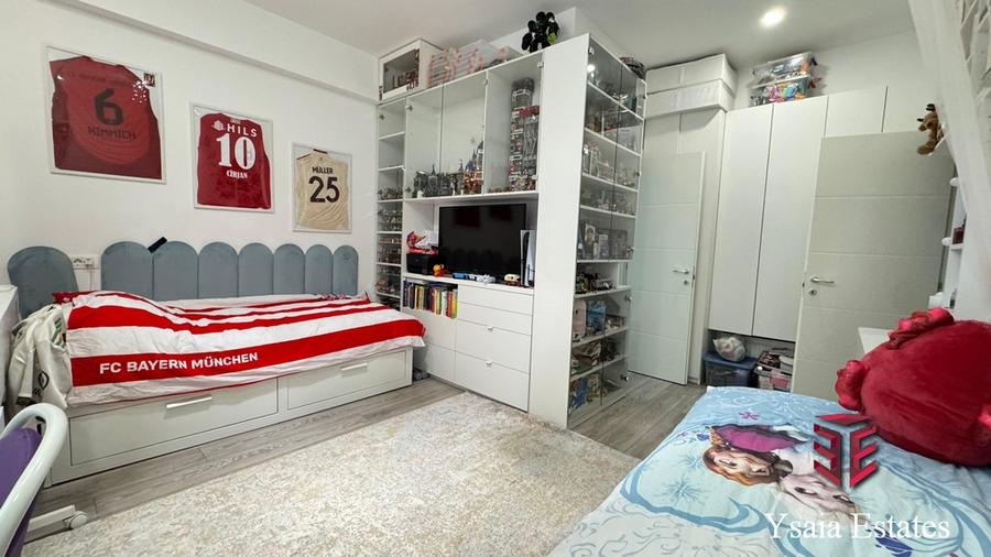 YSAIA IMOBILIARE - CAMPUS - BLOC NOU - 3 DECOMANDATE LA VANZARE - PARCARE -