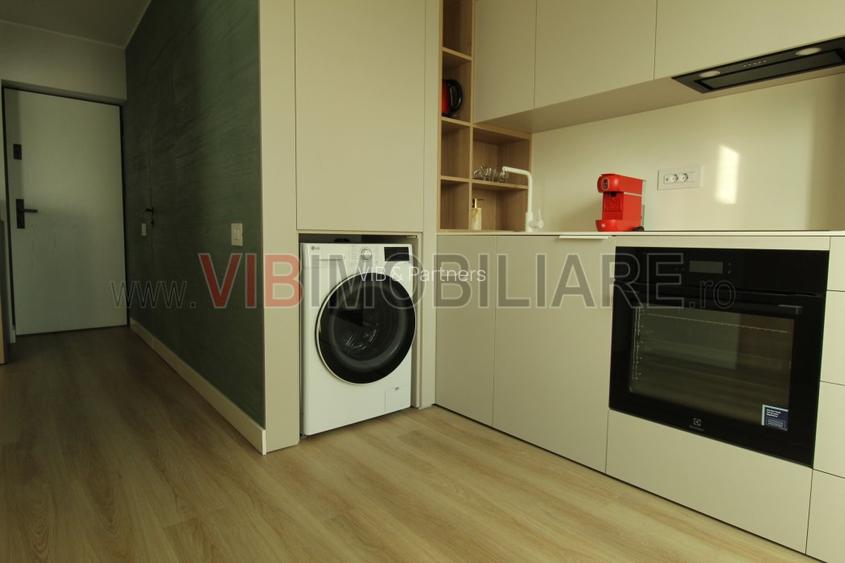 Piata Alba Iulia - Rond Alba Iulia - bloc mixt - 3