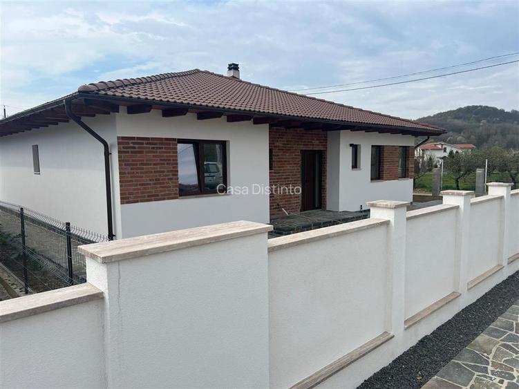 Casa finisata cu 3 dormitoare - 11