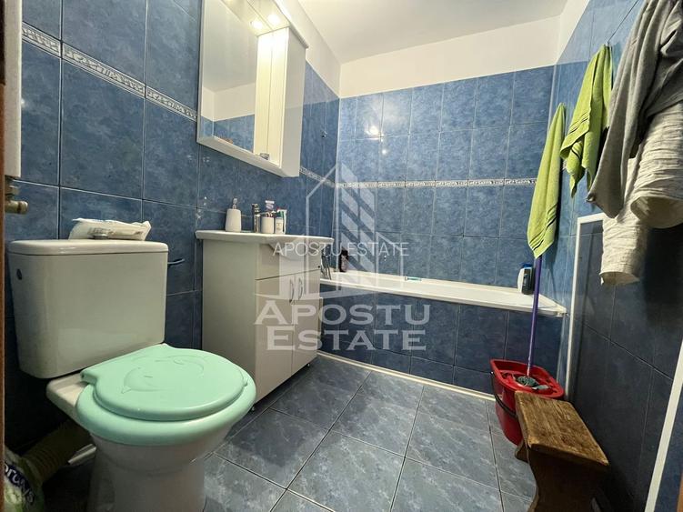Apartament cu 3 camere, decomandat, 2 bai, zona Soarelui - 8
