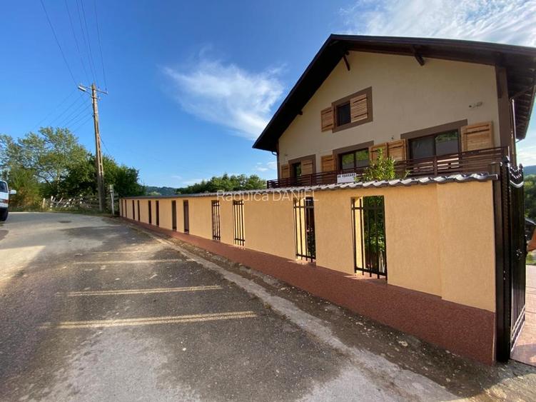 DE  VANZARE  VILA PIETRENI VALCEA ,600 M2 PRETABILA PENSIUNE - 3