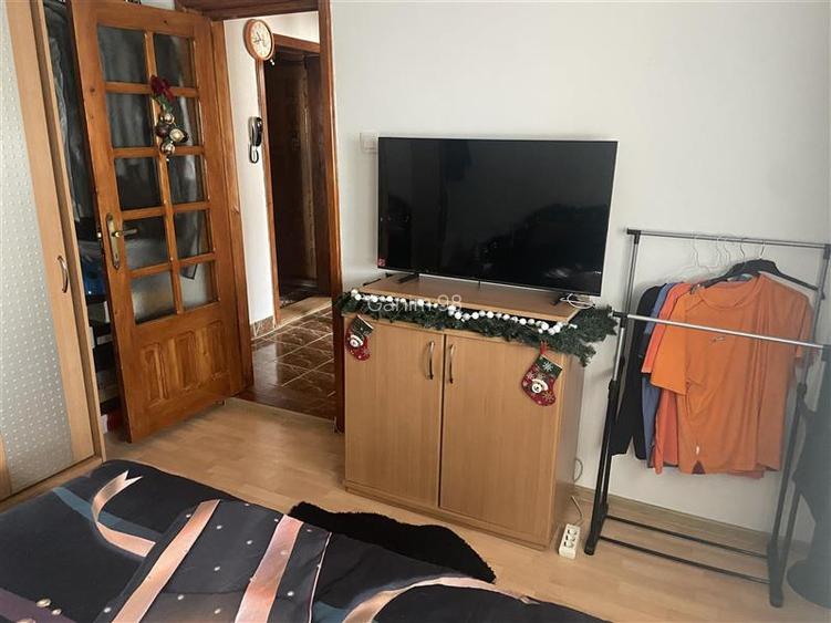 Apartament 2 camere , zona ultracentrala - Piata Moldovei , decomandat et 3 4 , - 13