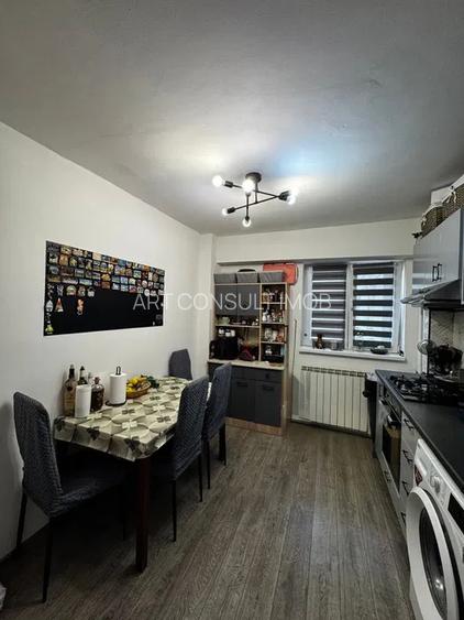 Apartament 3 Camere | Decomandat | Panduri | Parcare - 4