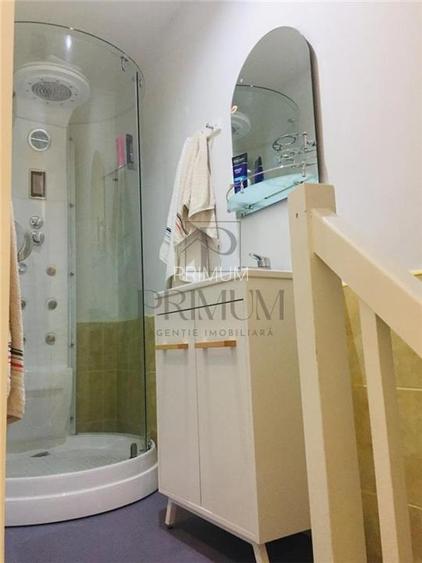 SINAIA - CLADIRE ISTORICA - 4 CAMERE - 2 BAI - CENTRALA PROPRIE - CLIMA - ETAJ 2 - 3