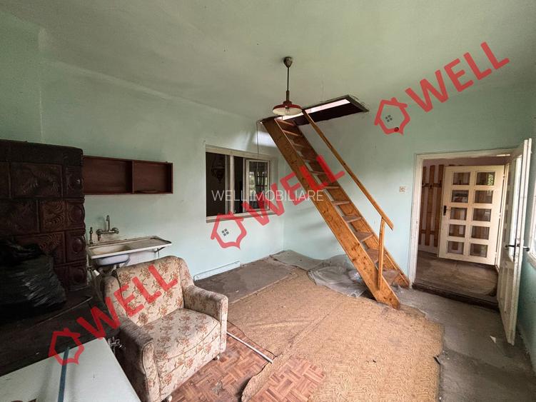 Casă de familie cu 2 niveluri de vânzare în Mereni, la drumul principal! - 8