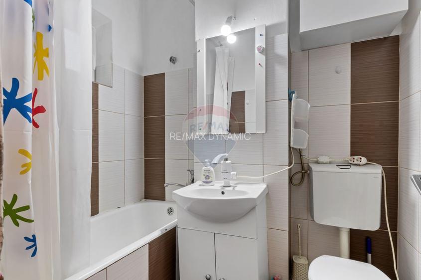 Apartament cu 3 camere de inchiriat- zona Vlaicu - 12