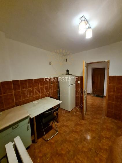 2 Camere Et. 8/8 - 3 min Piata Crangasi - 6