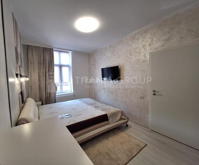 Apartament cu 3 camere, curte si loc de parcare Str. Lunga - 6