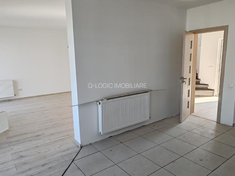 Casa 4 camere libera la vanzare SANPETRU - iesirea spre Harman - 2