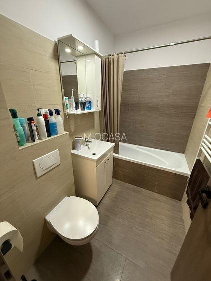 Calea Buziasului. Bloc Nou. Etaj 1. Bucatarie inchisa. 2 locuri parcare. - 13